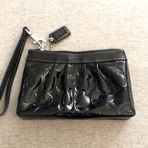 ☀️3/$10 Coach Patent Leather Wrislet
